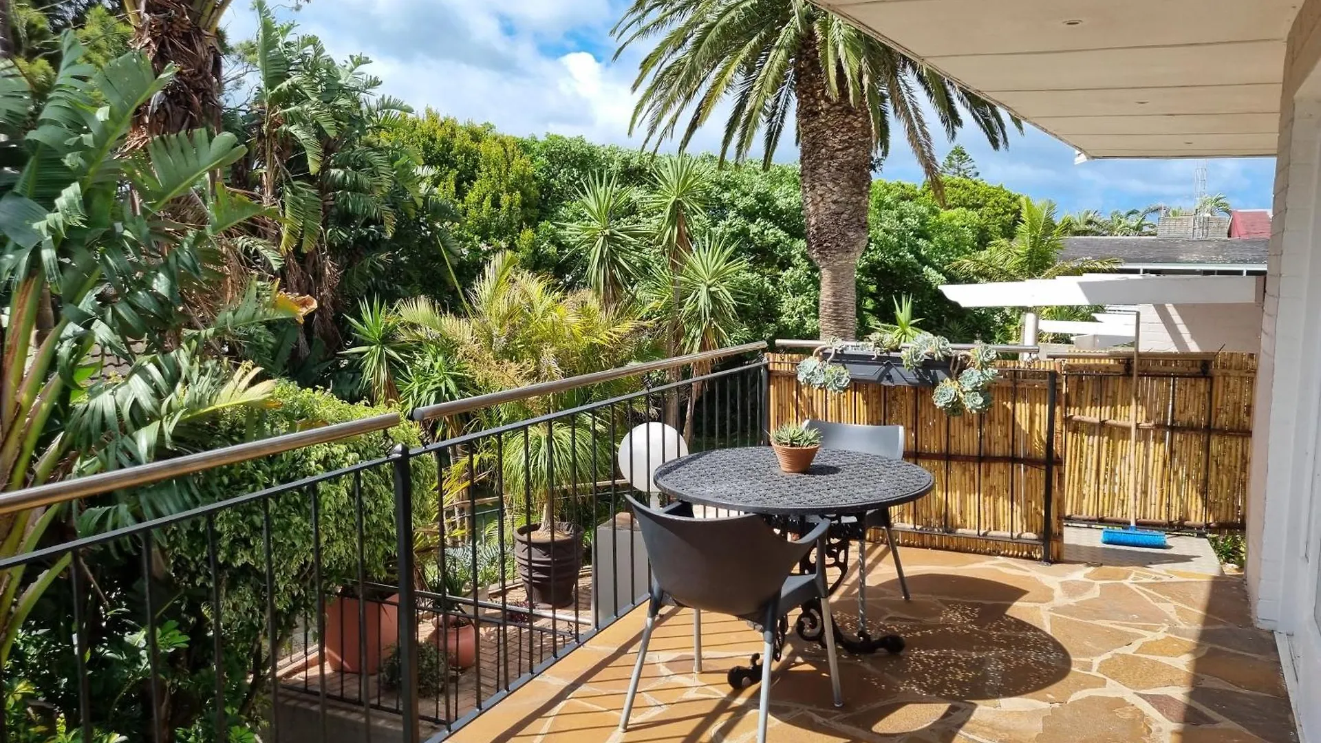 Eagles Rest Guest House Port Elizabeth